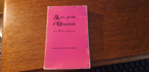 Aux pieds omphale - aux, d'omphale