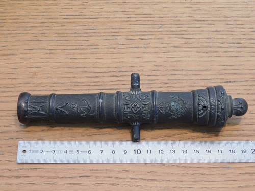 Vintage reproduction canon - vintage, "r"canon