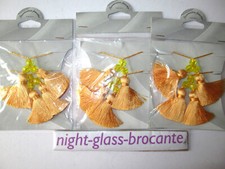 6 PETITS POMPONS DOUBLES