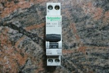DISJONCTEUR MODULAIRE 25AMPERES COURBE B, 2POLES DT40, SCHNEIDER ELECTRIC 21013