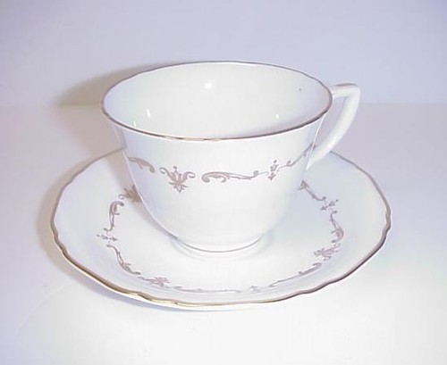 Royal worcester gold chantilly - royal,