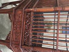 Grande voliere à oiseaux en