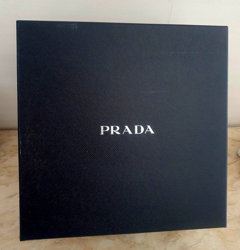 Grande boite vide prada - boite, vide-