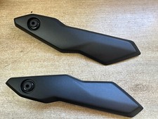 PAIRE DE  SUPPORT BULLE AVANT SCOOTER YAMAHA 125 XMAX X-MAX 2024