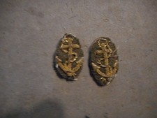 PAIRE DE PATTE DE COL