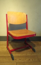 ANCIEN CHAISE ECOLE enfant métal rouge bois DESIGN 1980