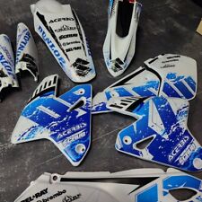 Plastiques + Graphiques Suzuki