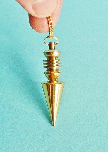 Pendule divination - *°,