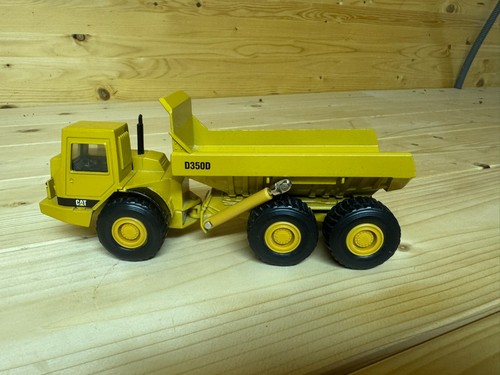 Camion tombereau caterpillar - caterpillar, d