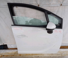 13408829 Vieille porte. Droite