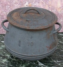 COCOTTE CHAUDRON ancien en FONTE percée n°10  marmite  pentola olla
