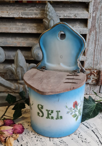 Ancienne boite sel - boite, emaillee