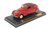 PEUGEOT 402  BERLINE 1939  -