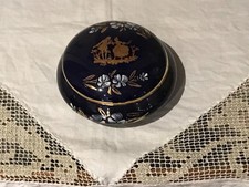 Coffret en porcelaine de