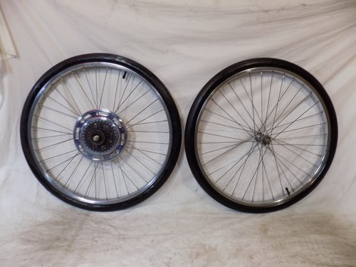 1960s SCHWINN 5-SPEED 26 BIKE
