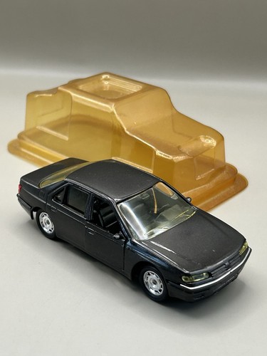 R921 voiture miniature - -,