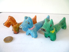 3 ANCIENS PORTE COUTEAUX EN FAÏENCE CHIEN FOX TERRIER