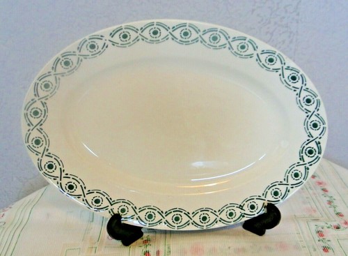 Plat ovale faïence pourtour - ,
