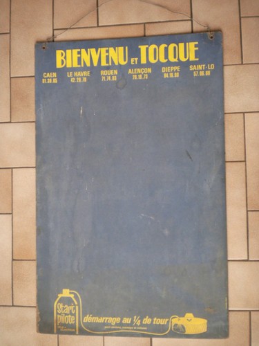 Panneau publicitaire - , en