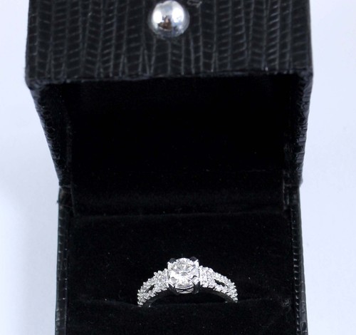 Rond brillant coupe - rond,