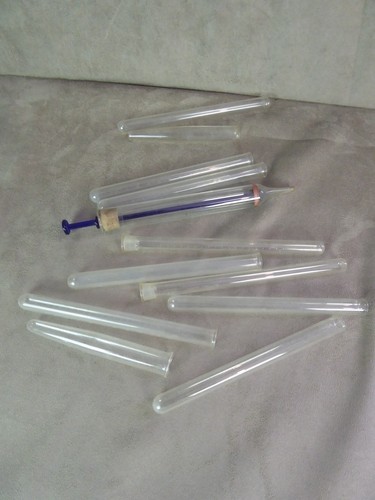 Douze tubes essais seringue - douze, a