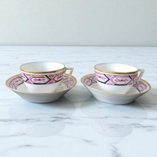 Paris. Paire de tasses en