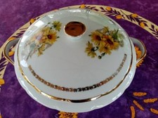 Soupière et son Couvercle Porcelaine Limoges Pate et Emaux Décor de Marguerite