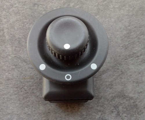 Bouton reglage retroviseur