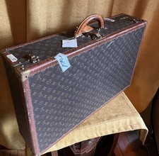 valise louis vuitton, Bisten