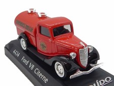 Ford V8 citerne Pompiers SOLIDO