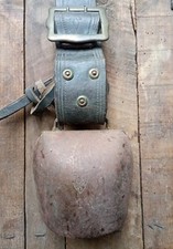 Cloche de vache et son collier cuir FIRMANN à Bulle Suisse n°1
