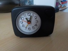 réveil Hangarter noir