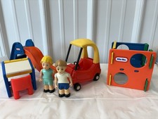 Vintage Little Tikes Dollhouse