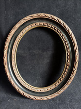 Rare cadre ovale en bois