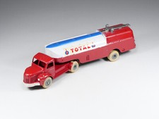 JRD - 121 - Berliet semi remorque citerne Total - 1/43