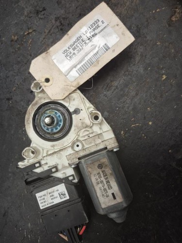 Moteur leve vitre avant droit
