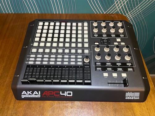 Akai apc40 ableton live - live, usb