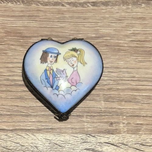 Boite pilule porcelaine - en,