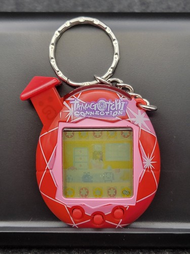 Tamagotchi connection red - connection,