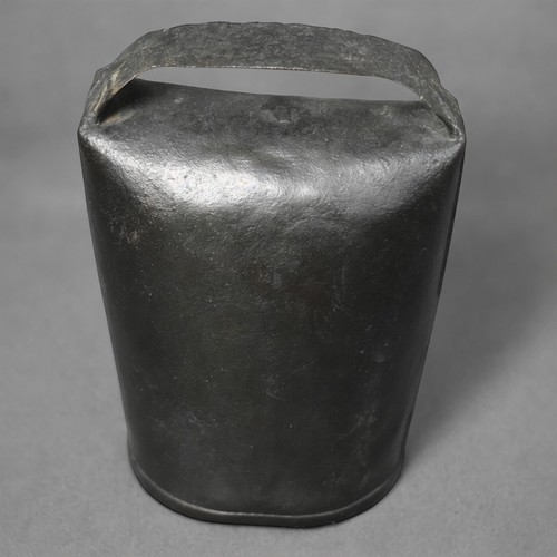 Ancienne cloche fer forgé - ancienne, en