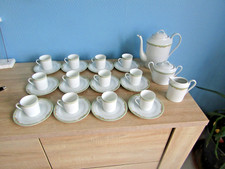 Service à café en porcelaine