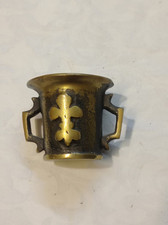 Petit mortier ancien en laiton