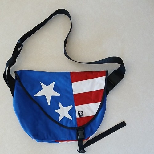 Crumpler stars and stripes - and,