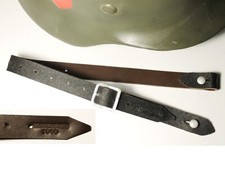 JUGULAIRE CASQUE ALLEMAND WW2 "ARTHUR HENNIG.DHOPN 1940" cuir brun, boucle alu