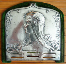 Plaque ART NOUVEAU vers 1900  signée Rasumny statuette Jugendstil
