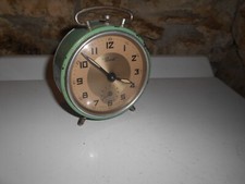 Ancien réveil métal vert SCOUT fonctionne