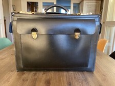 Pilot Case cuir  noir SASSI