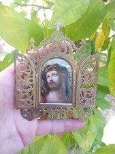 Oratoire Miniature Laiton Gravé Christ Jesus Epines Peinture Porcelaine XIXe