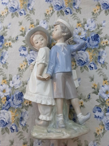Lladro figurine puppy - lladro,