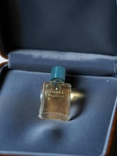 Flacon parfum ancien rétro